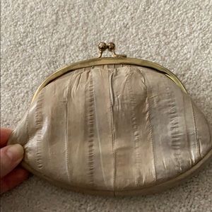 Lee Sands Eelskin change purpose